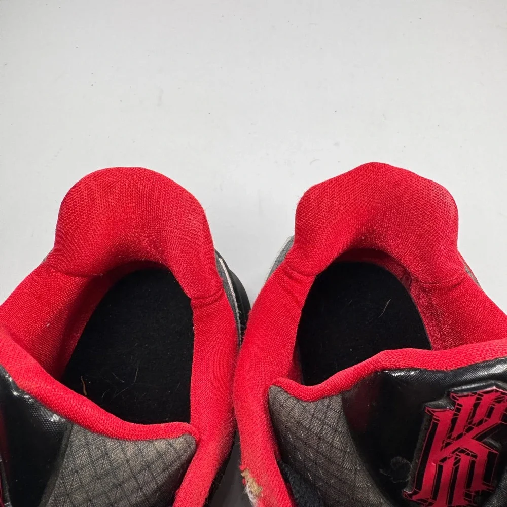 Nike Kyrie Low 4 Bred Black Red Basketball Shoes CW3985-006 Mens 9.5